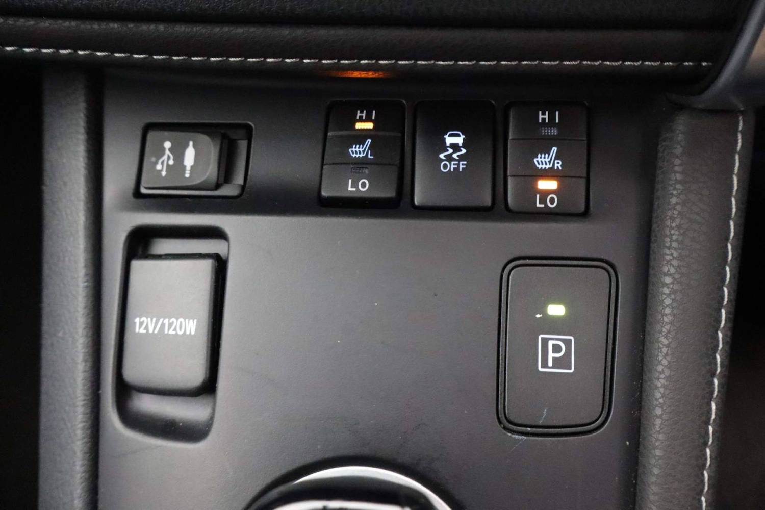 Used Toyota Auris 2015 for sale - 77289440: Photo 6