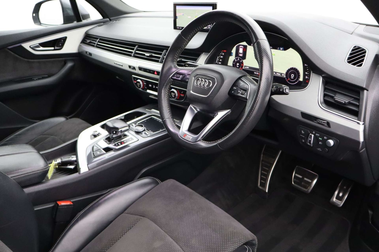 Used Audi Q7 2018 for sale - 76182606: Photo 11