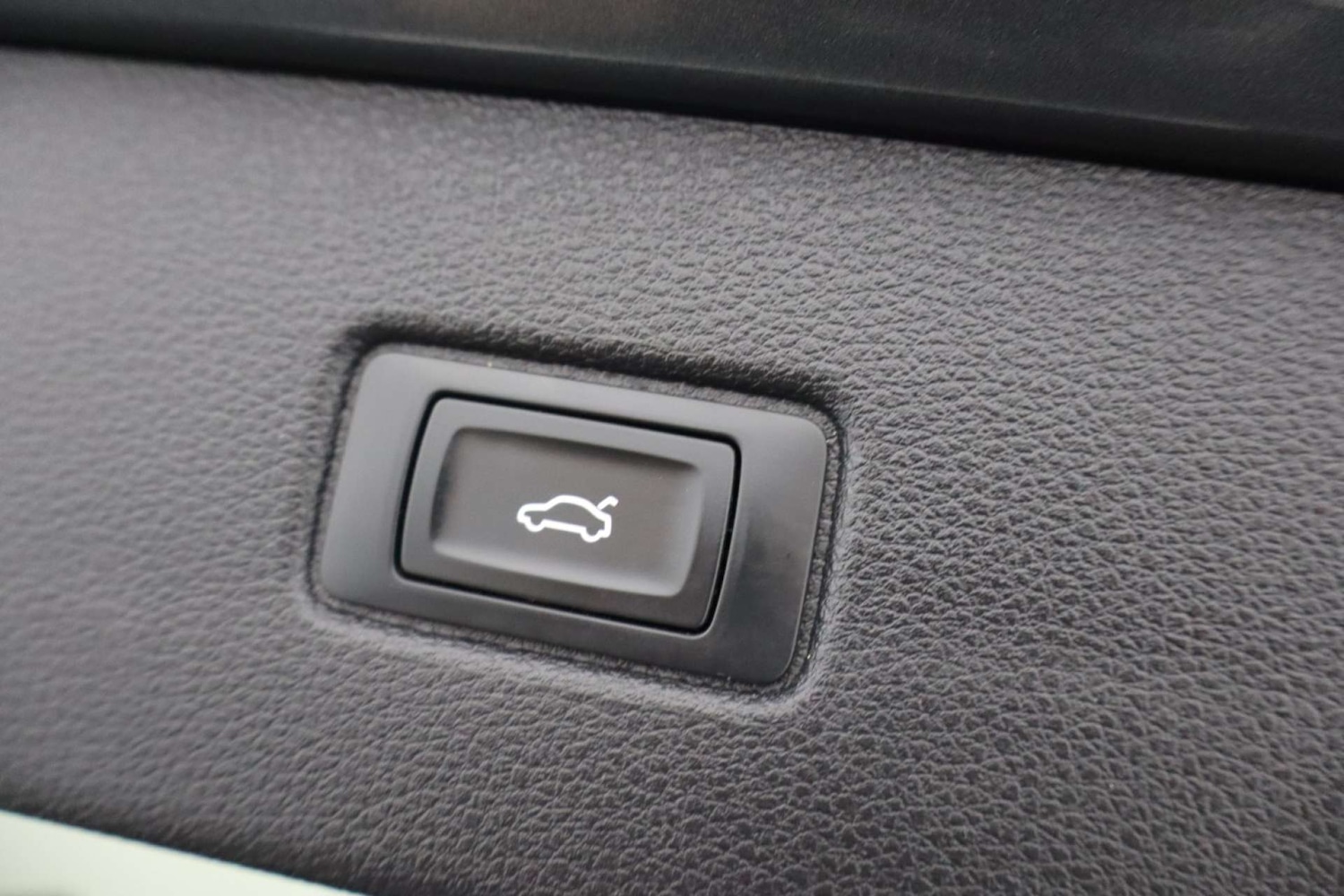 Used Audi Q7 2018 for sale - 76182606: Photo 48