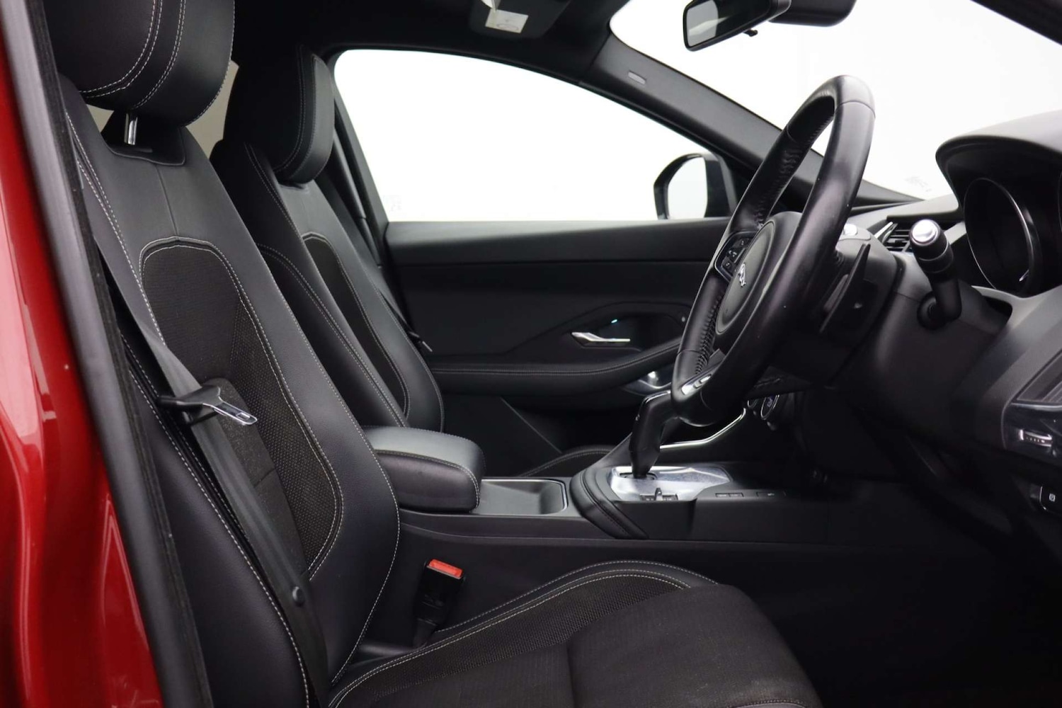 Used Jaguar E-Pace 2018 for sale - 76385741: Photo 15