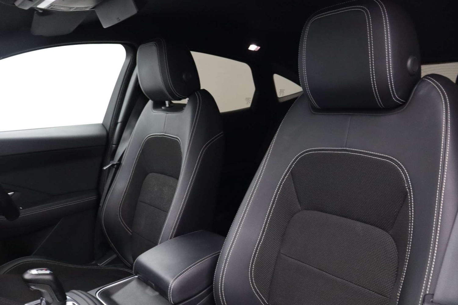 Used Jaguar E-Pace 2018 for sale - 76385741: Photo 16