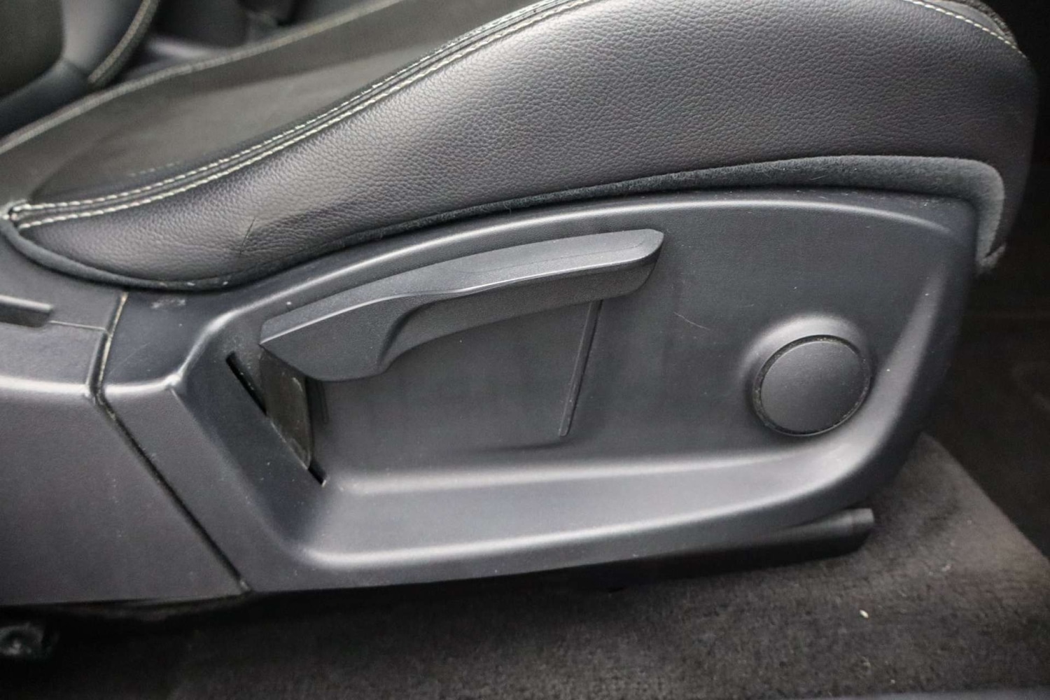 Used Jaguar E-Pace 2018 for sale - 76385741: Photo 24