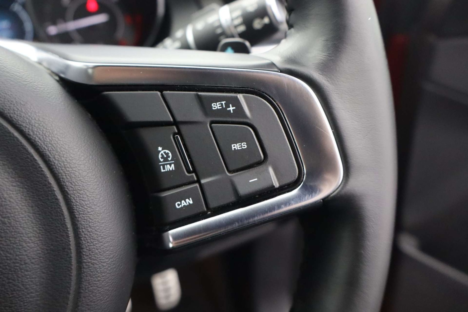 Used Jaguar E-Pace 2018 for sale - 76385741: Photo 29