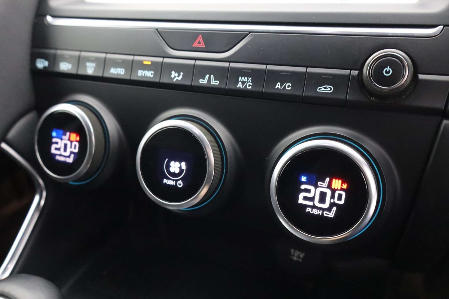 Used Jaguar E-Pace 2018 for sale - 76385741: Photo 31