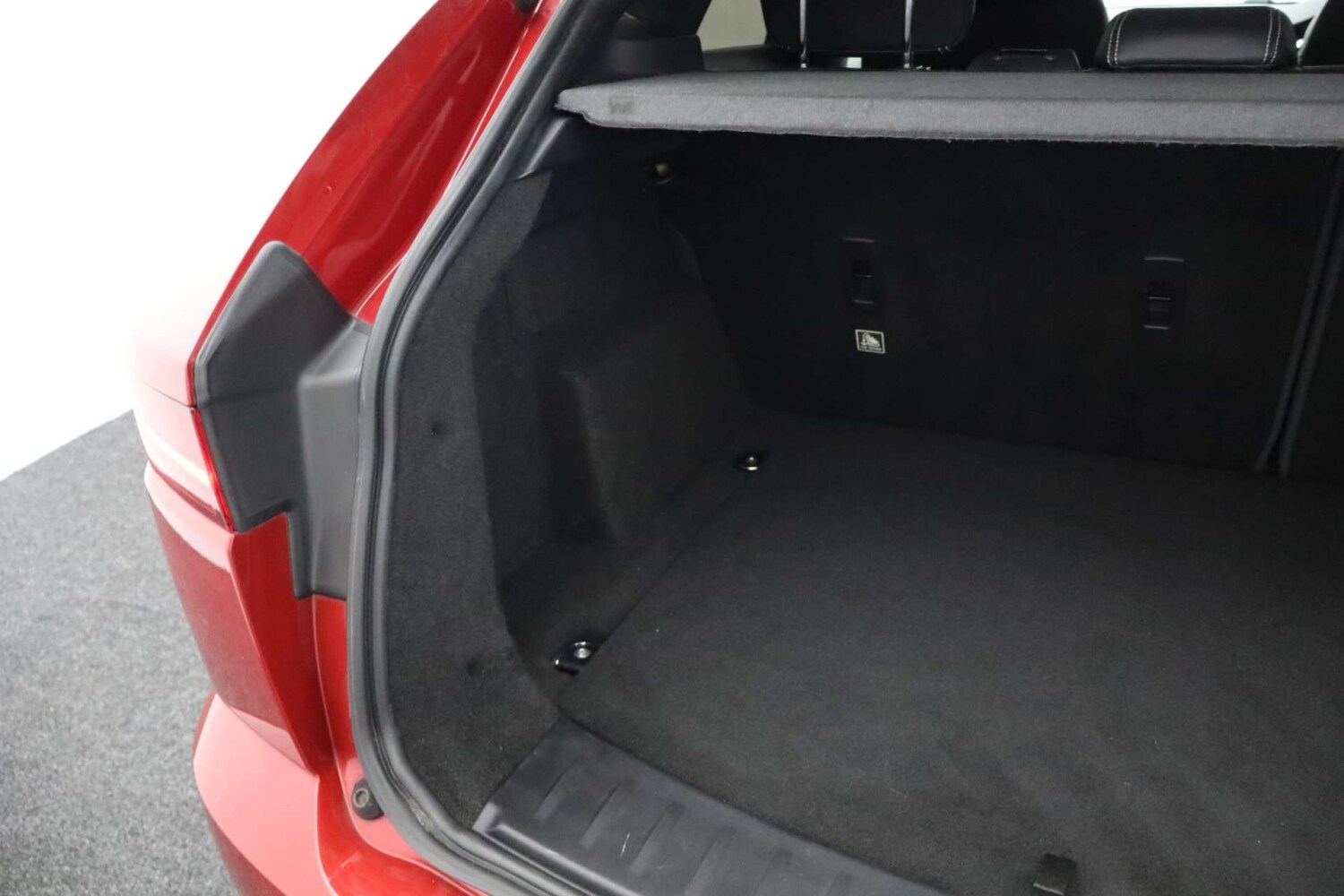 Used Jaguar E-Pace 2018 for sale - 76385741: Photo 49