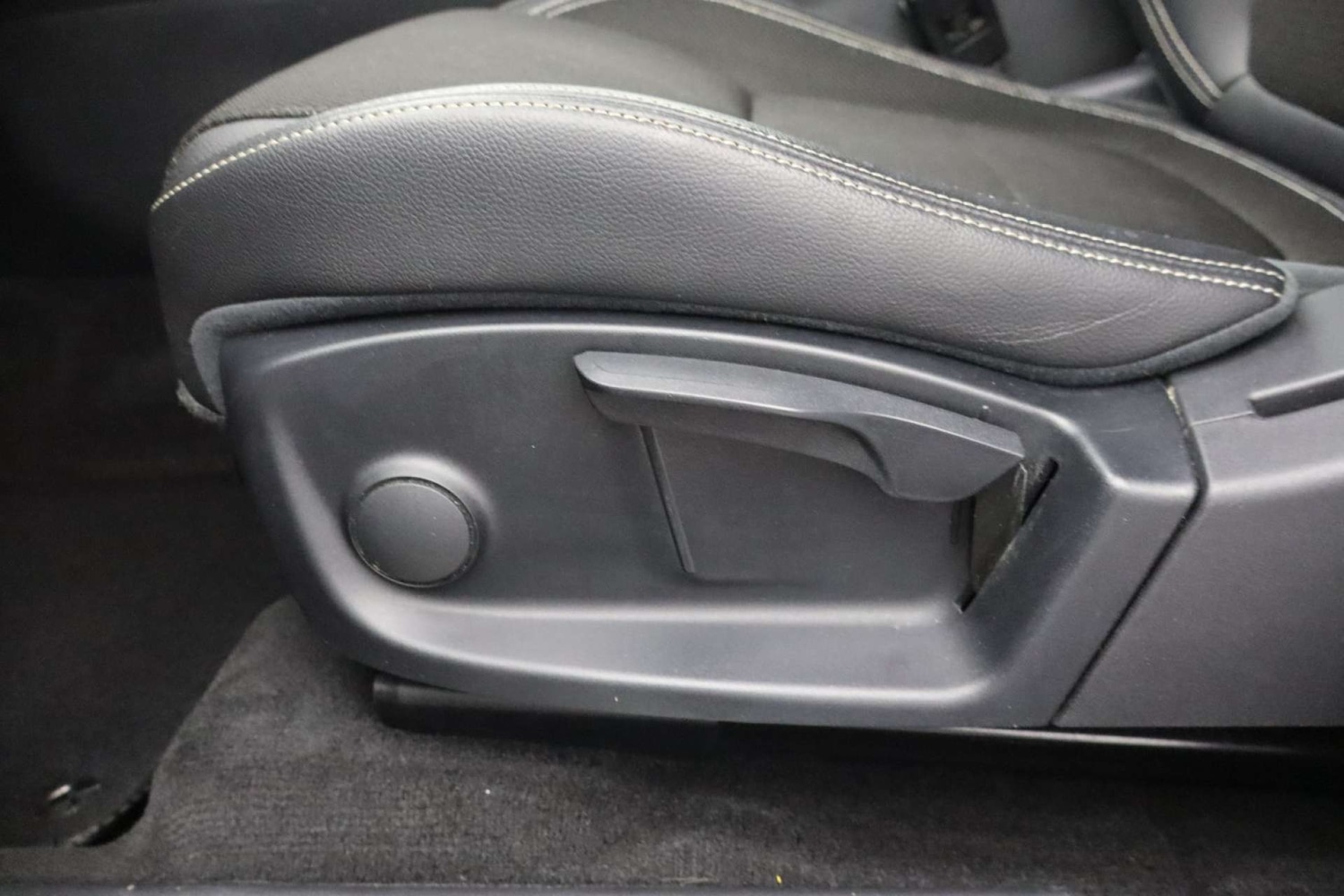 Used Jaguar E-Pace 2018 for sale - 76385741: Photo 52