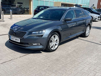 Used Skoda Superb 2017 for sale - 78343803: Photo