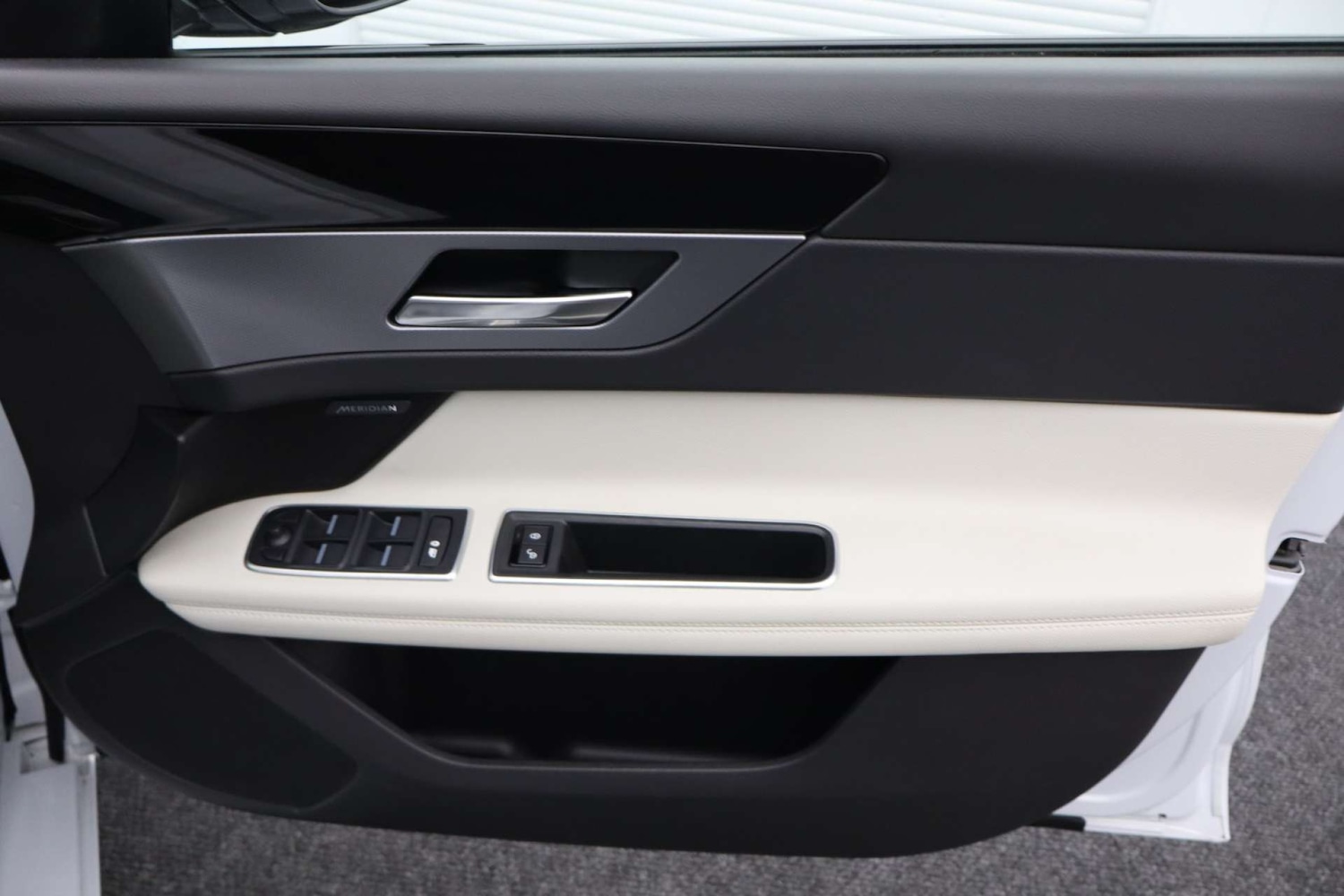 Used Jaguar XF 2020 for sale - 76182719: Photo 16