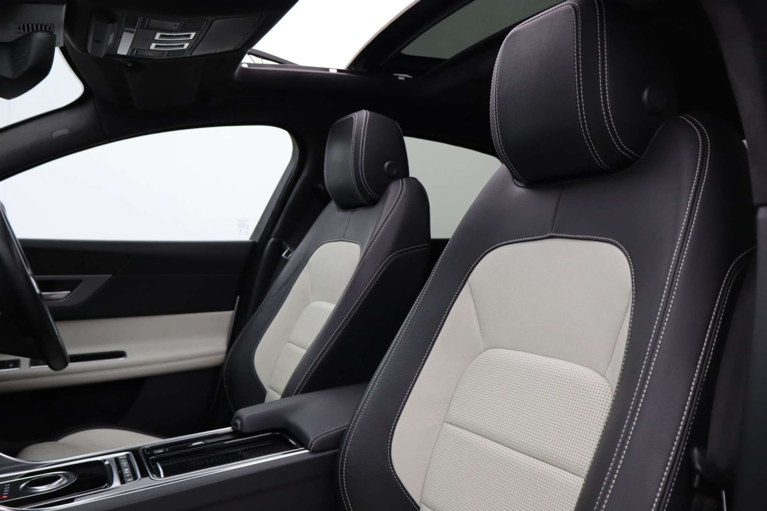 Used Jaguar XF 2020 for sale - 76182719: Photo 29