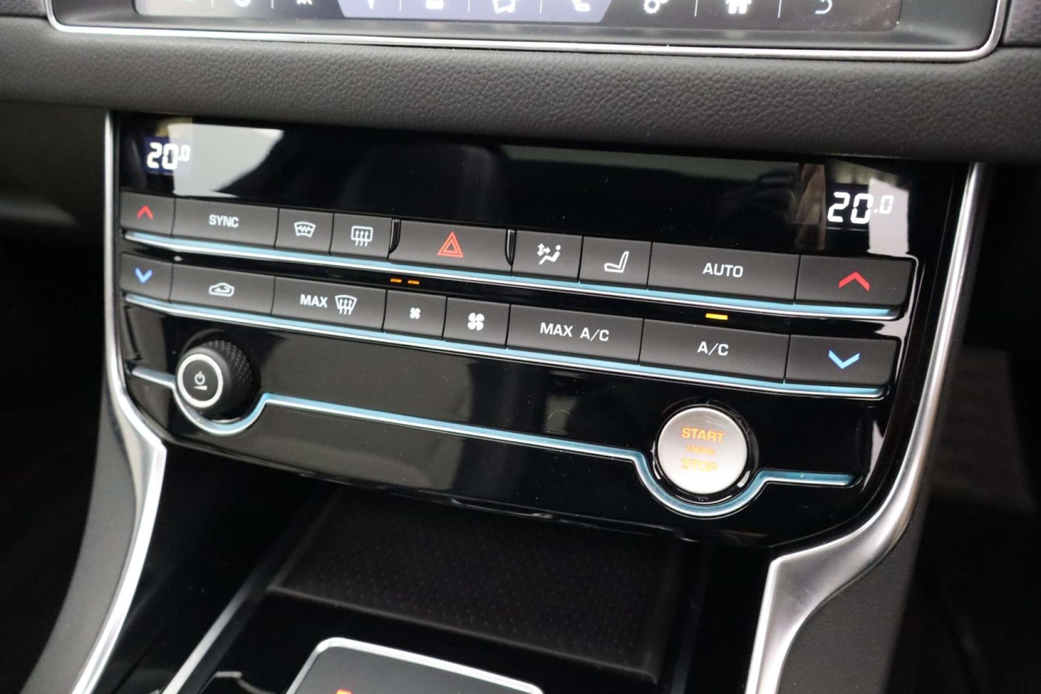 Used Jaguar XF 2020 for sale - 76182719: Photo 46