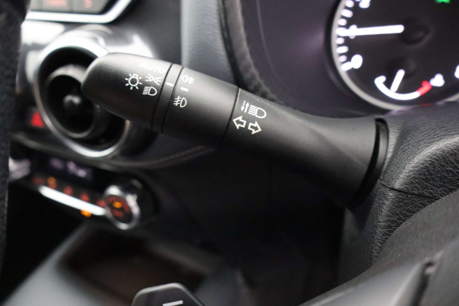 Used Nissan Juke 2019 for sale - 76923098: Photo 38