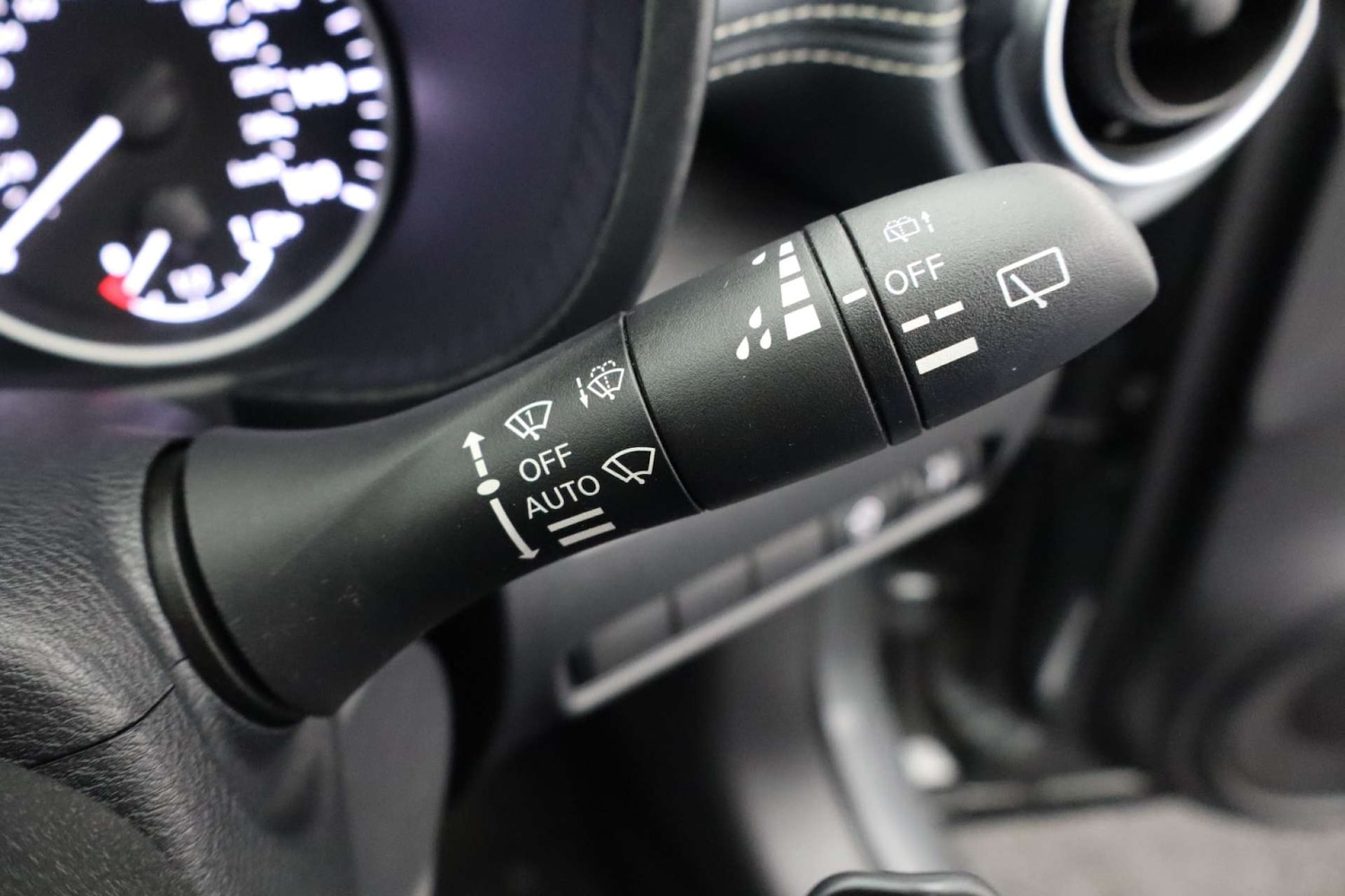 Used Nissan Juke 2019 for sale - 76923098: Photo 40