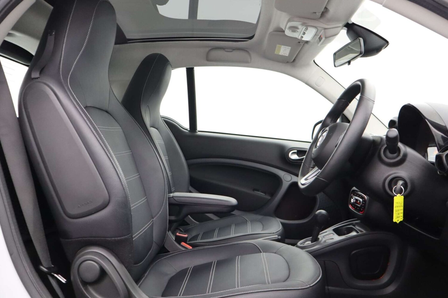Used smart fortwo 2018 for sale - 76182707: Photo 10