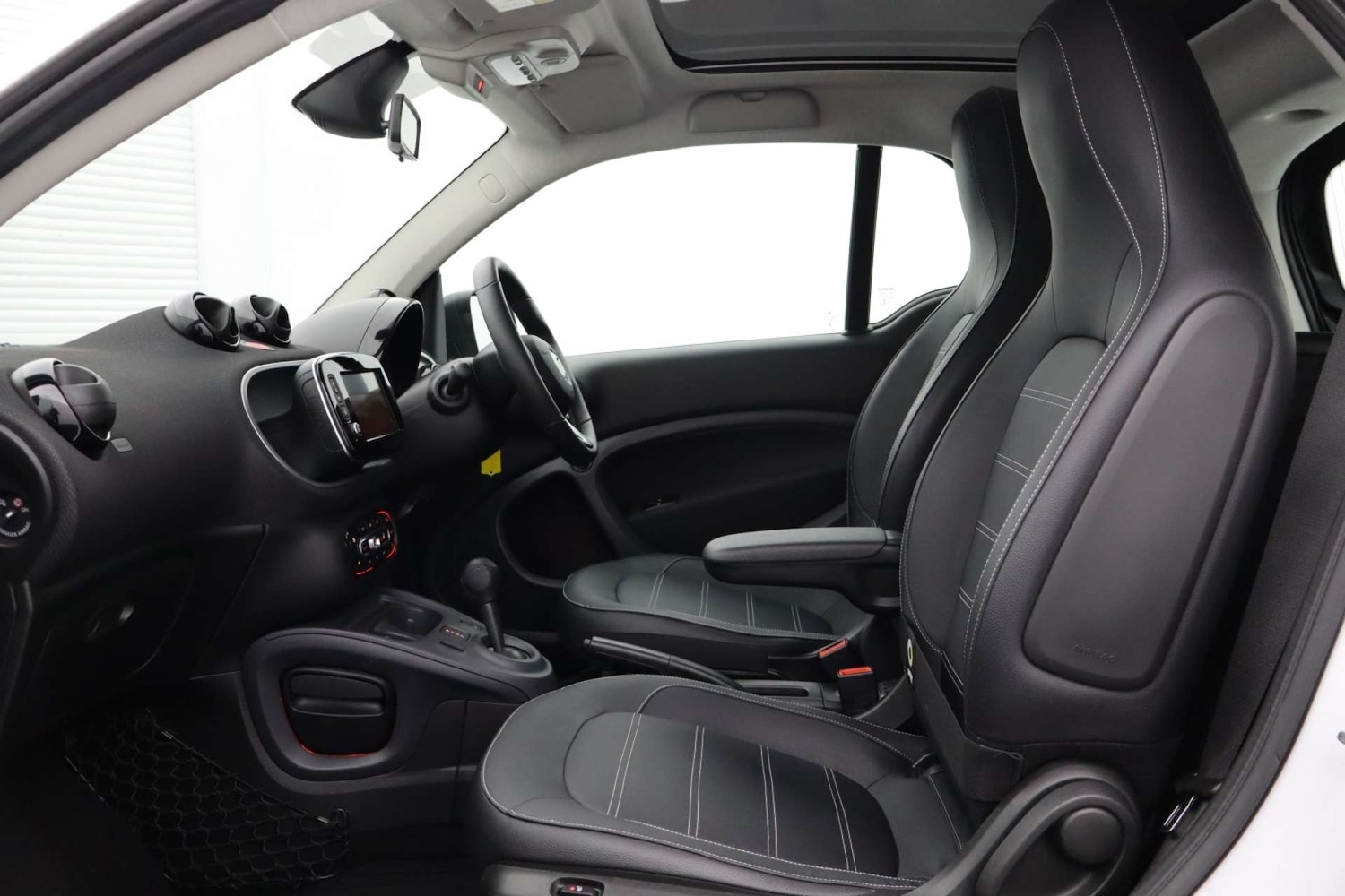 Used smart fortwo 2018 for sale - 76182707: Photo 26