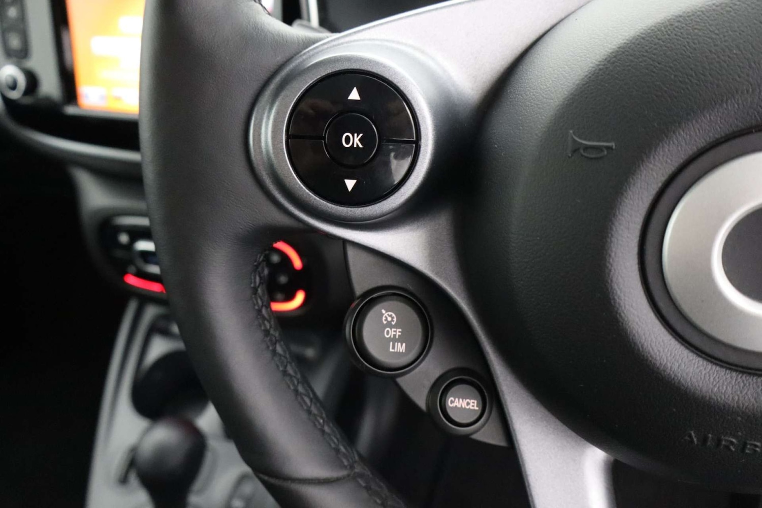 Used smart fortwo 2018 for sale - 76182707: Photo 32