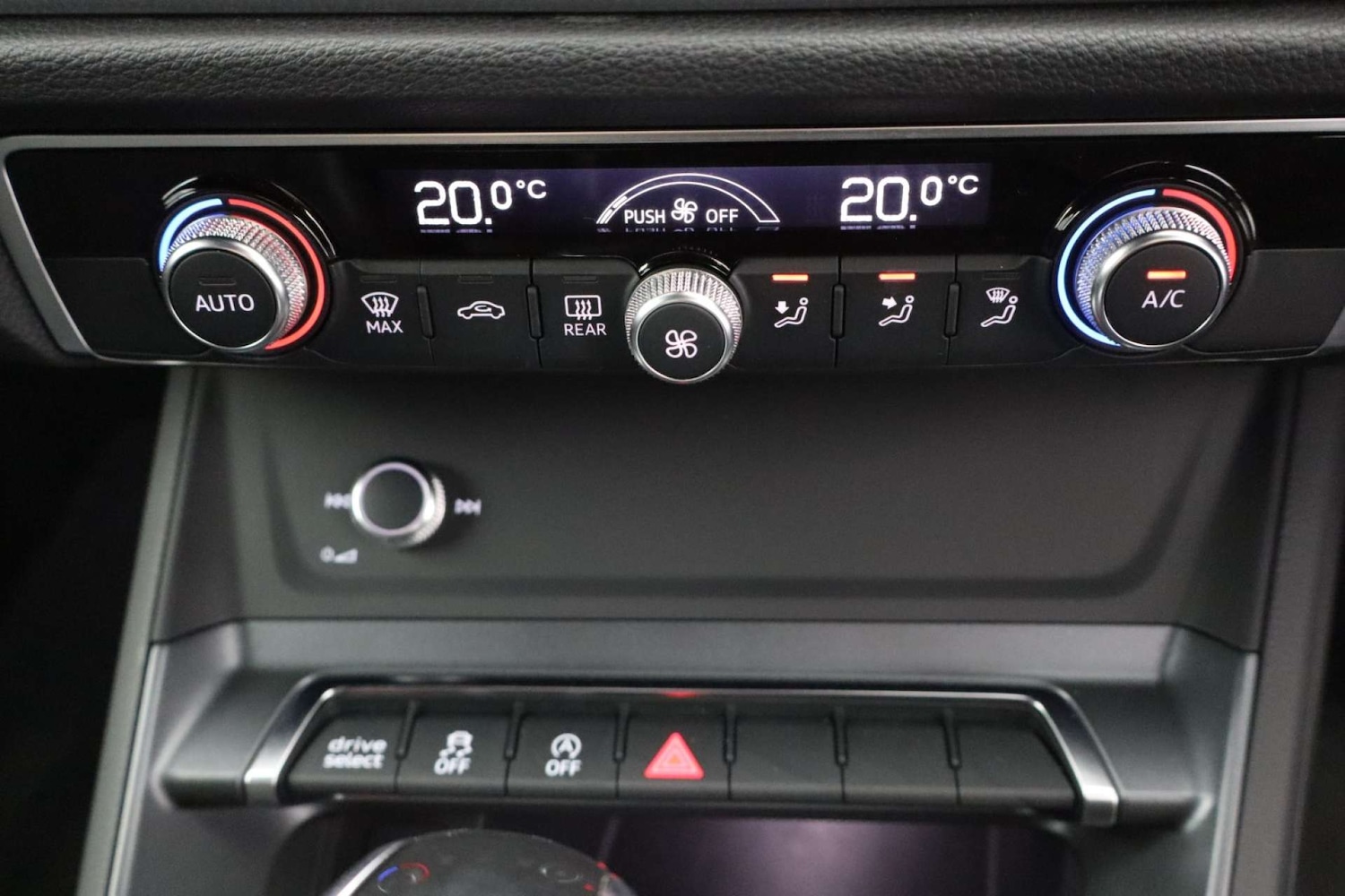 Used Audi Q3 2019 for sale - 76601922: Photo 32