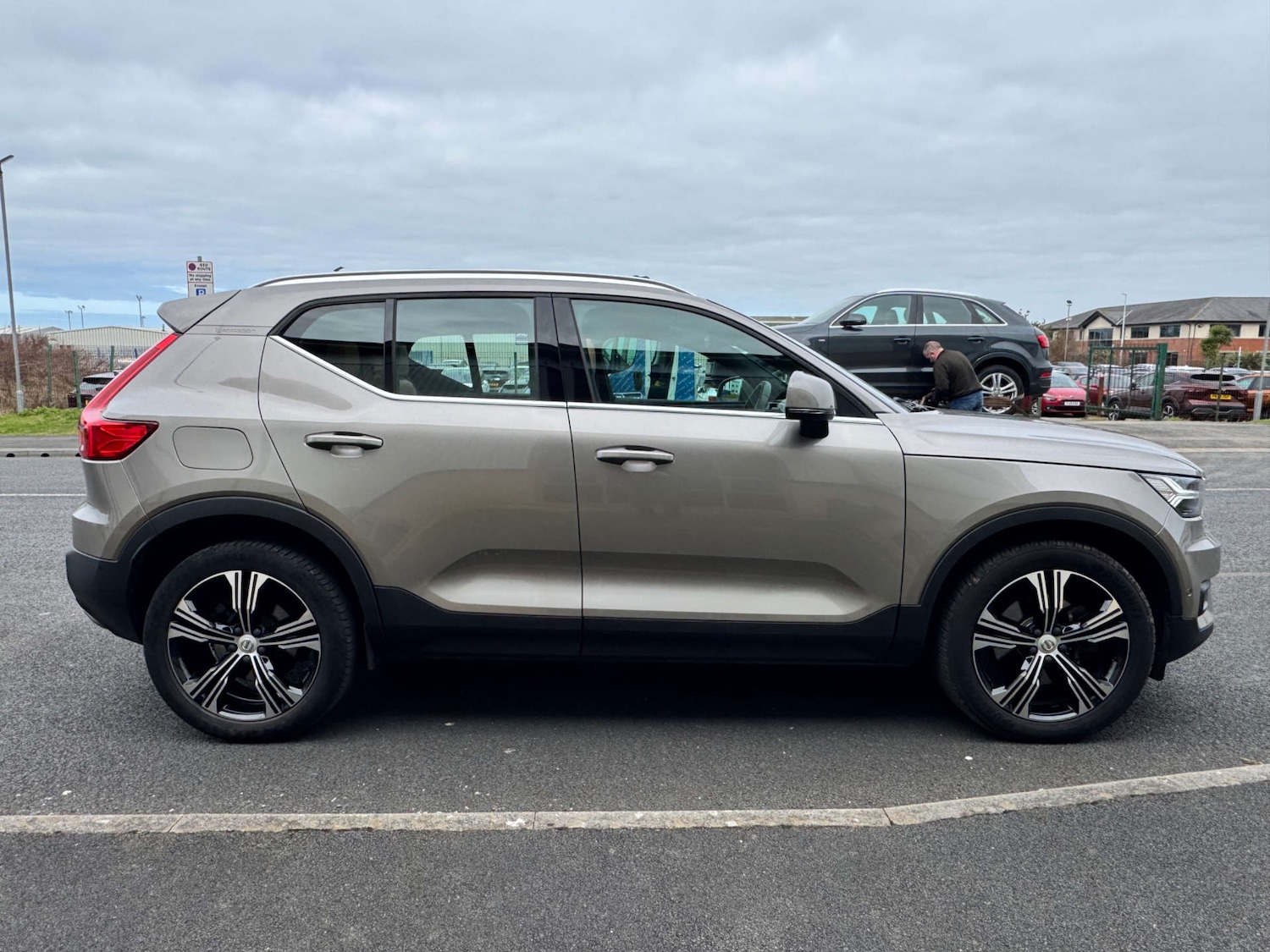 Used Volvo XC40 2019 for sale - 78094543: Photo 4