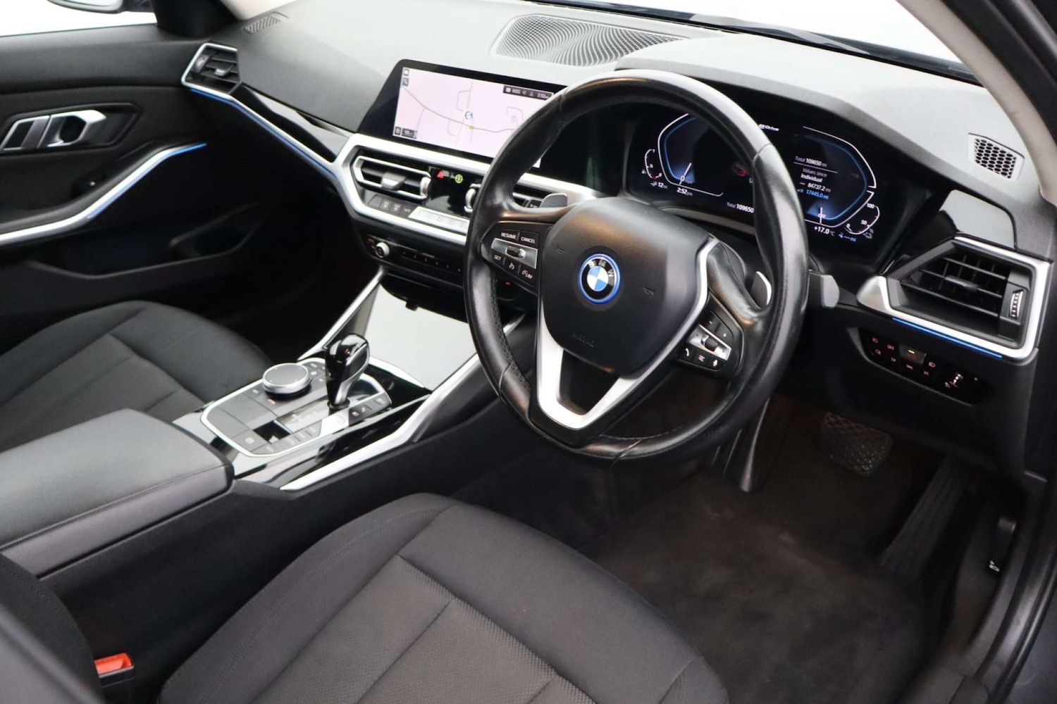 Used BMW 3 Series 2021 for sale - 76182630: Photo 11