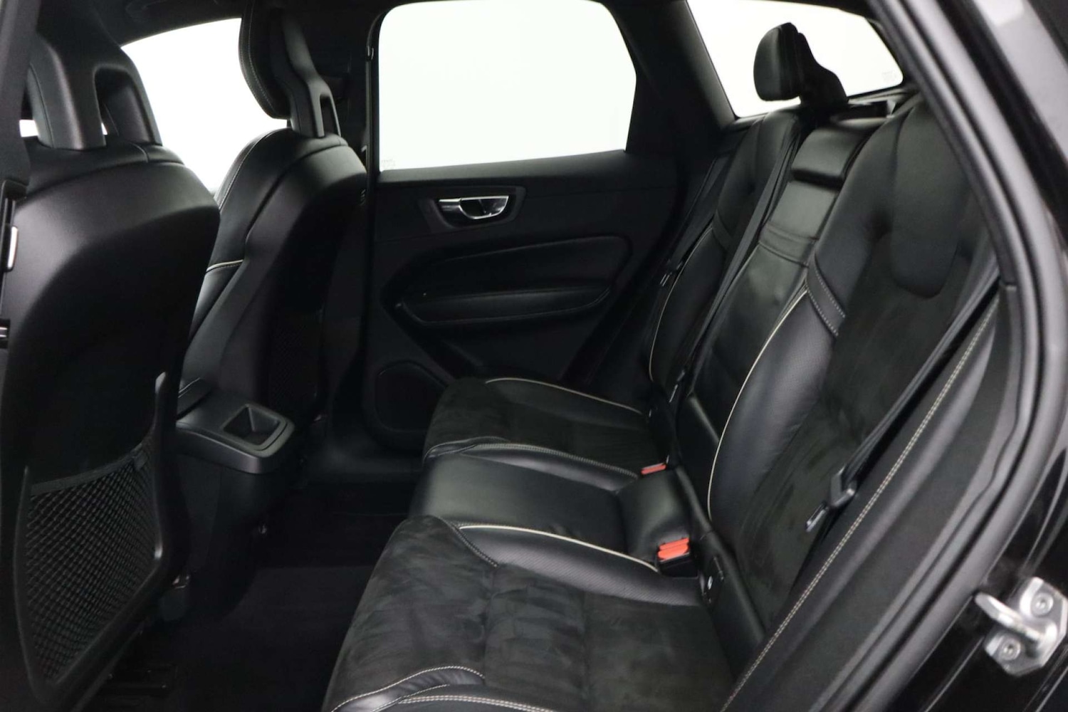 Used Volvo XC60 2018 for sale - 77523448: Photo 18
