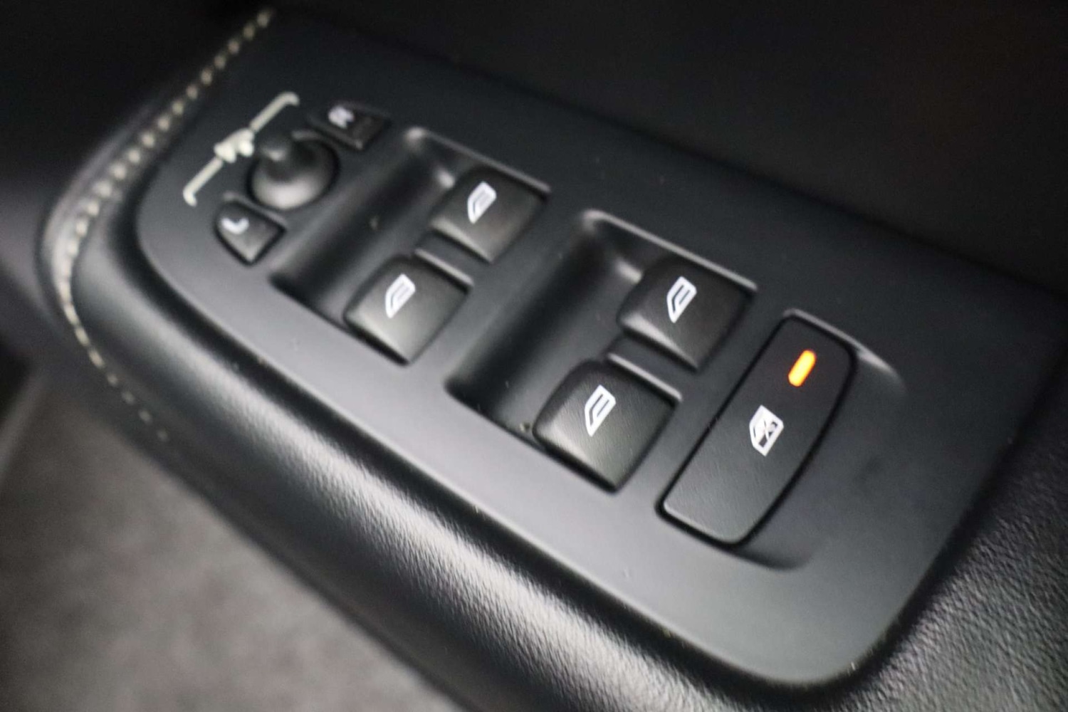 Used Volvo XC60 2018 for sale - 77523448: Photo 24