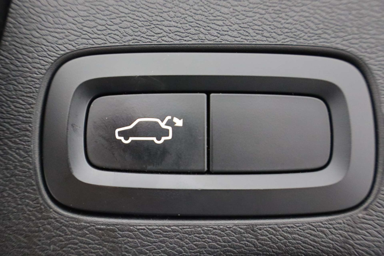 Used Volvo XC60 2018 for sale - 77523448: Photo 31