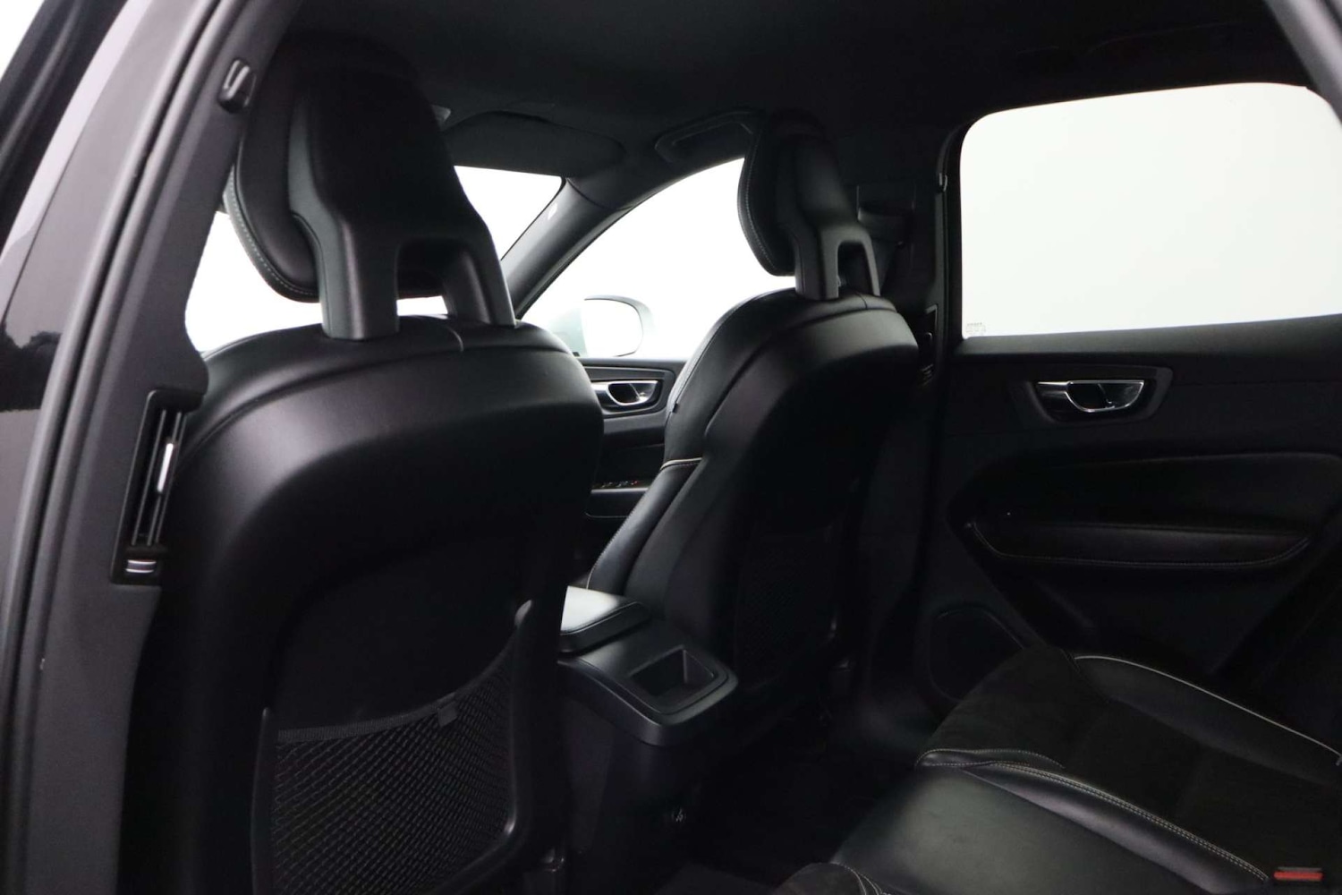 Used Volvo XC60 2018 for sale - 77523448: Photo 32