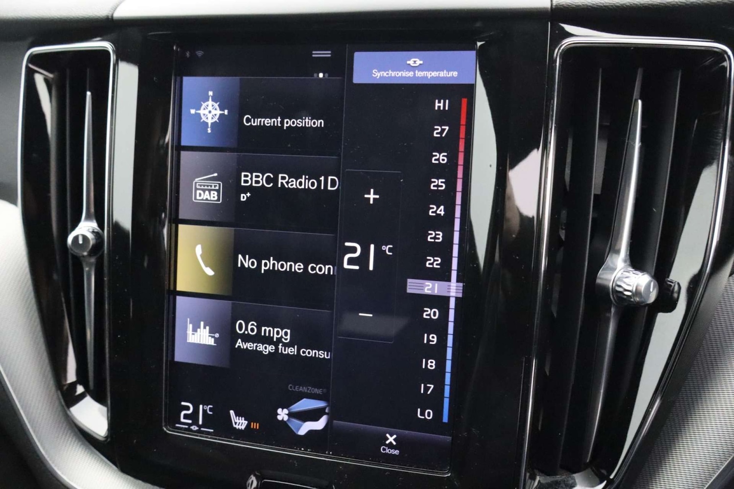 Used Volvo XC60 2018 for sale - 77523448: Photo 48