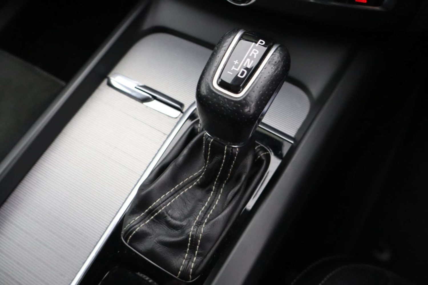 Used Volvo XC60 2018 for sale - 77523448: Photo 50