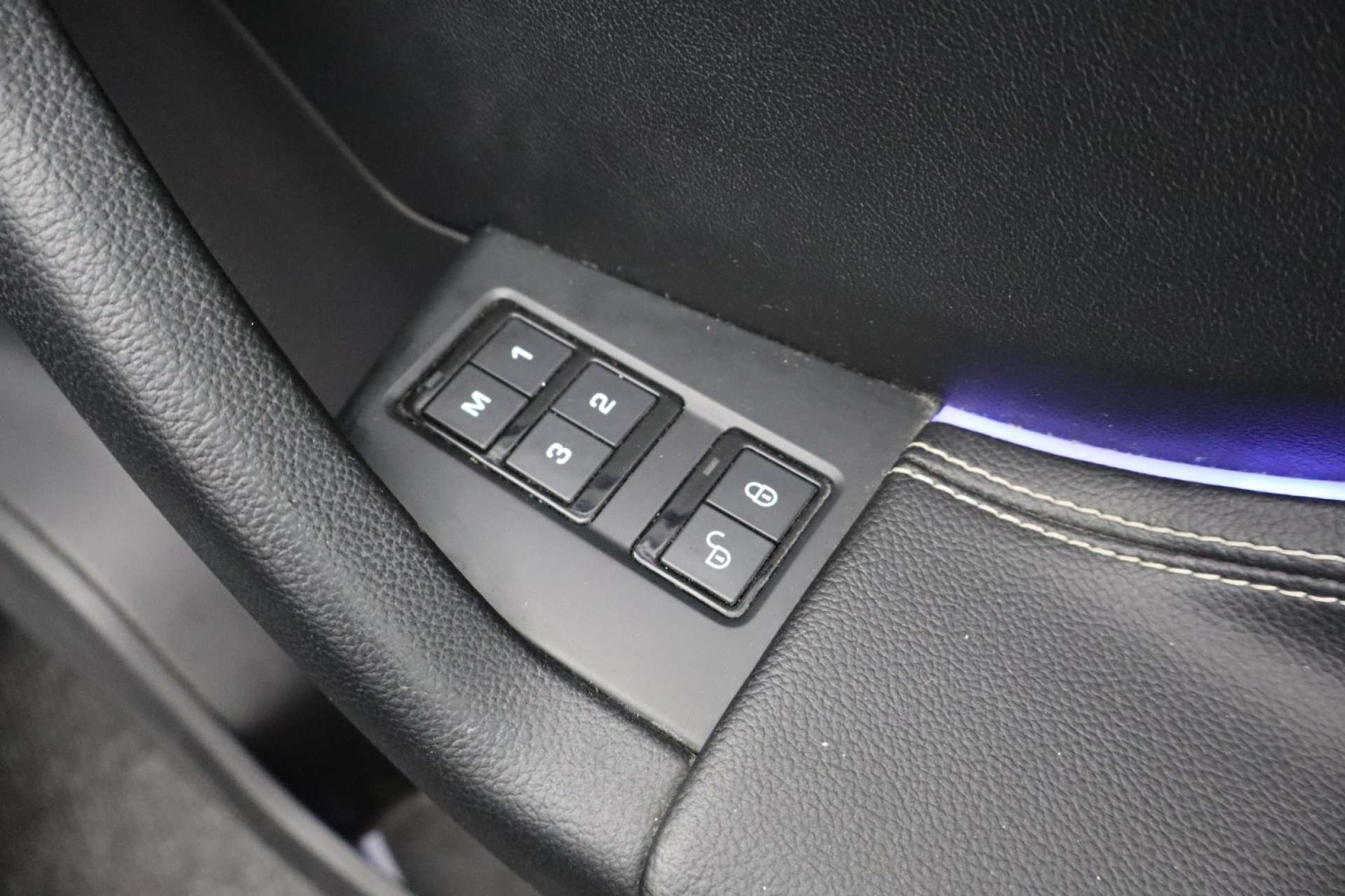 Used Jaguar F-Pace 2017 for sale - 76182717: Photo 24