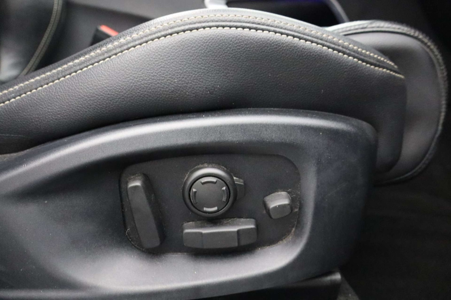 Used Jaguar F-Pace 2017 for sale - 76182717: Photo 26