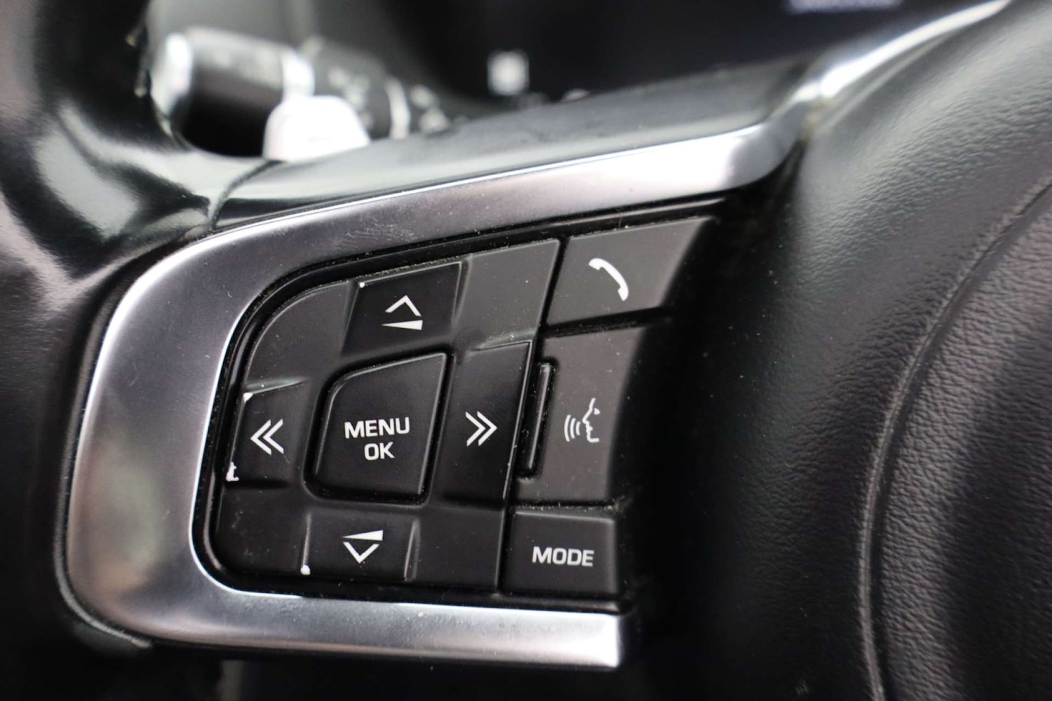Used Jaguar F-Pace 2017 for sale - 76182717: Photo 30