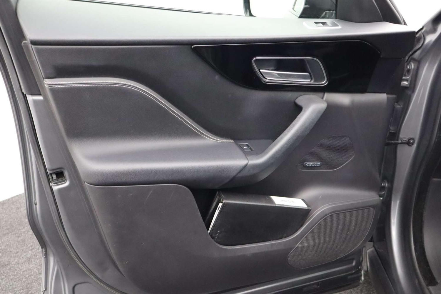 Used Jaguar F-Pace 2017 for sale - 76182717: Photo 47