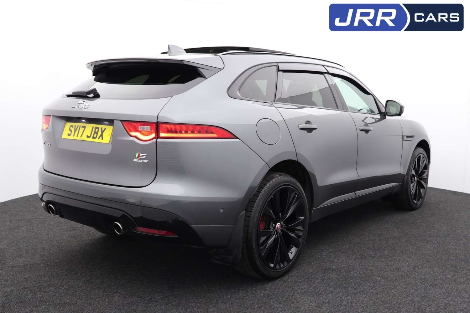 Used Jaguar F-Pace 2017 for sale - 76182717: Photo 6