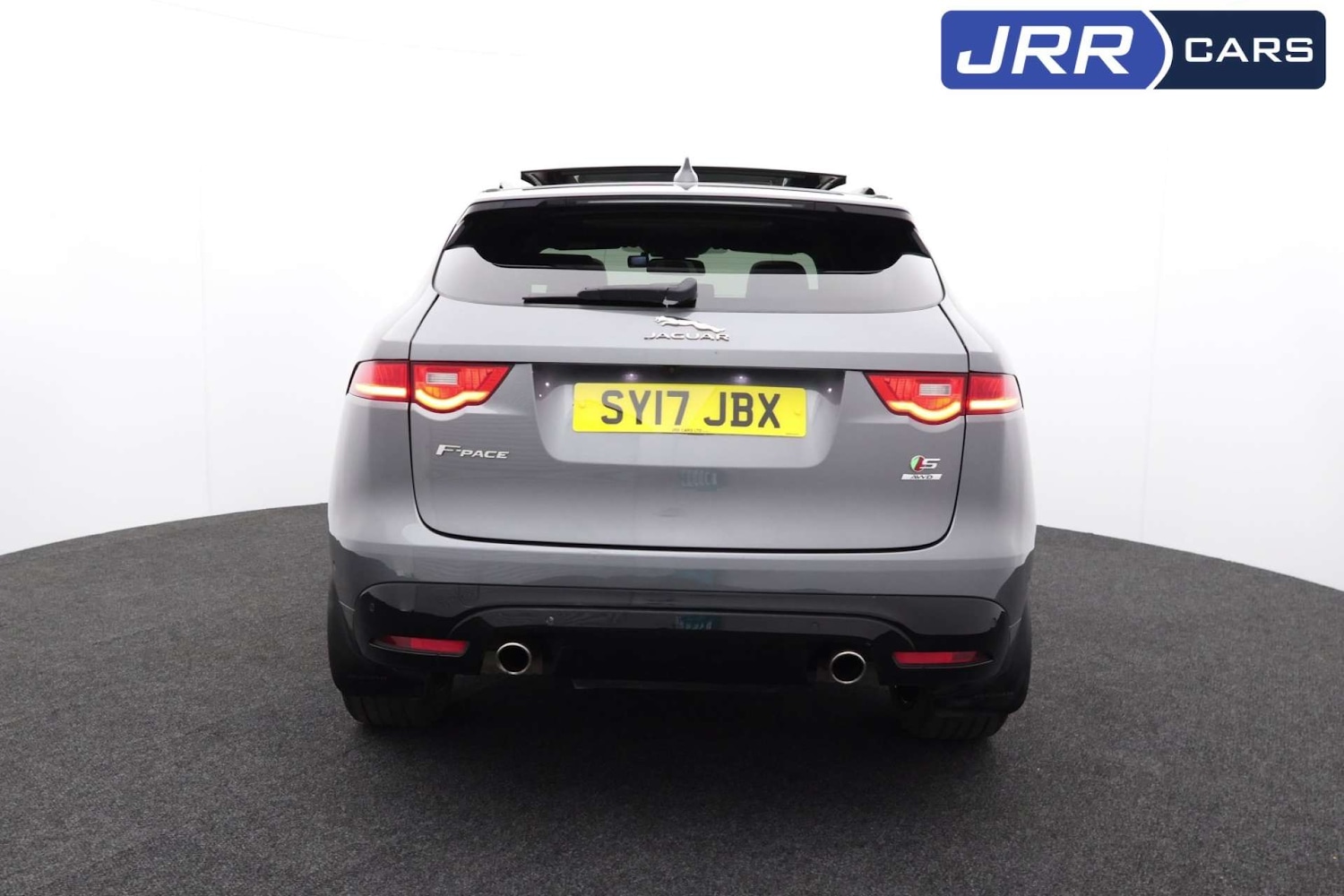 Used Jaguar F-Pace 2017 for sale - 76182717: Photo 7