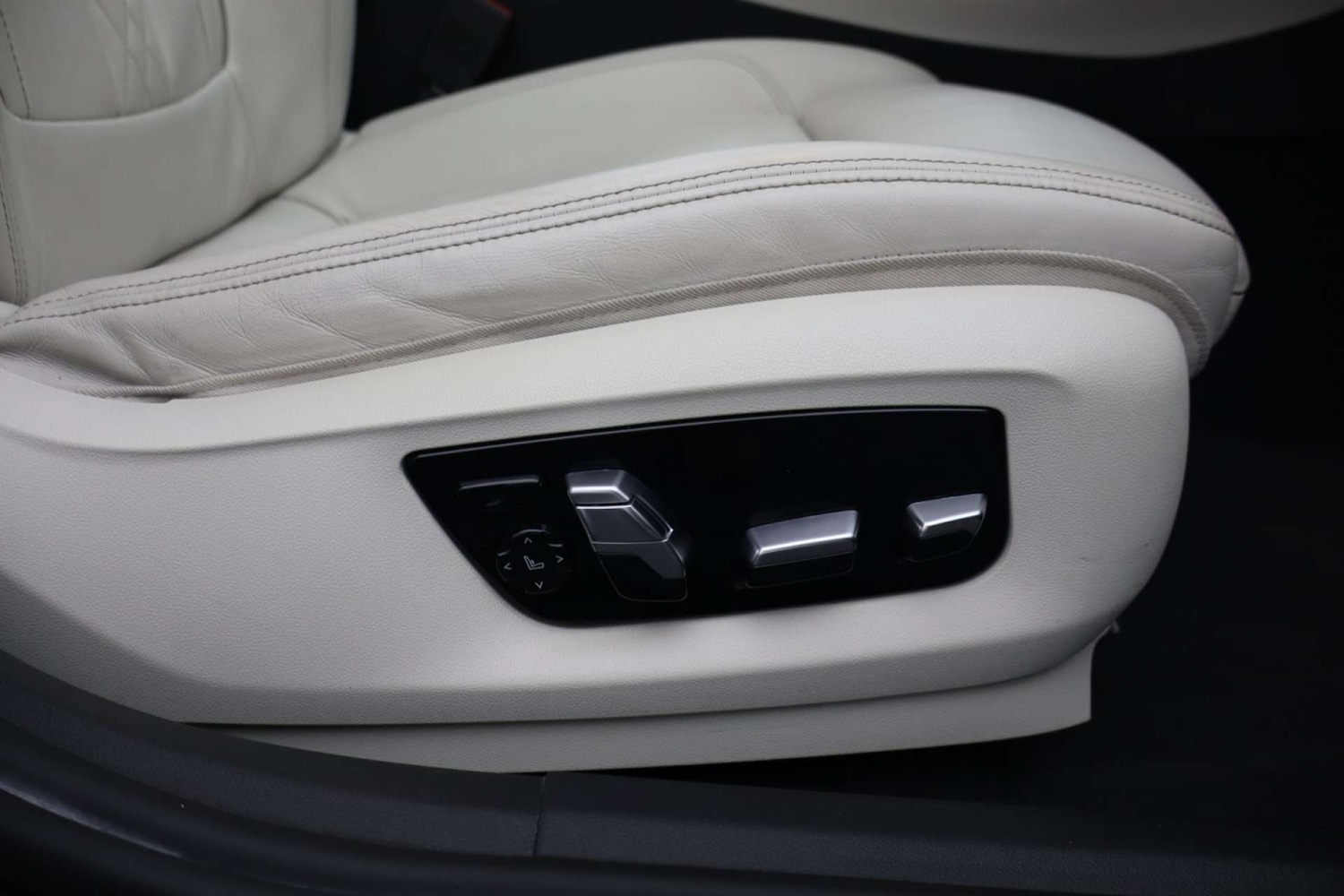 Used BMW 6 Series 2018 for sale - 76548066: Photo 24