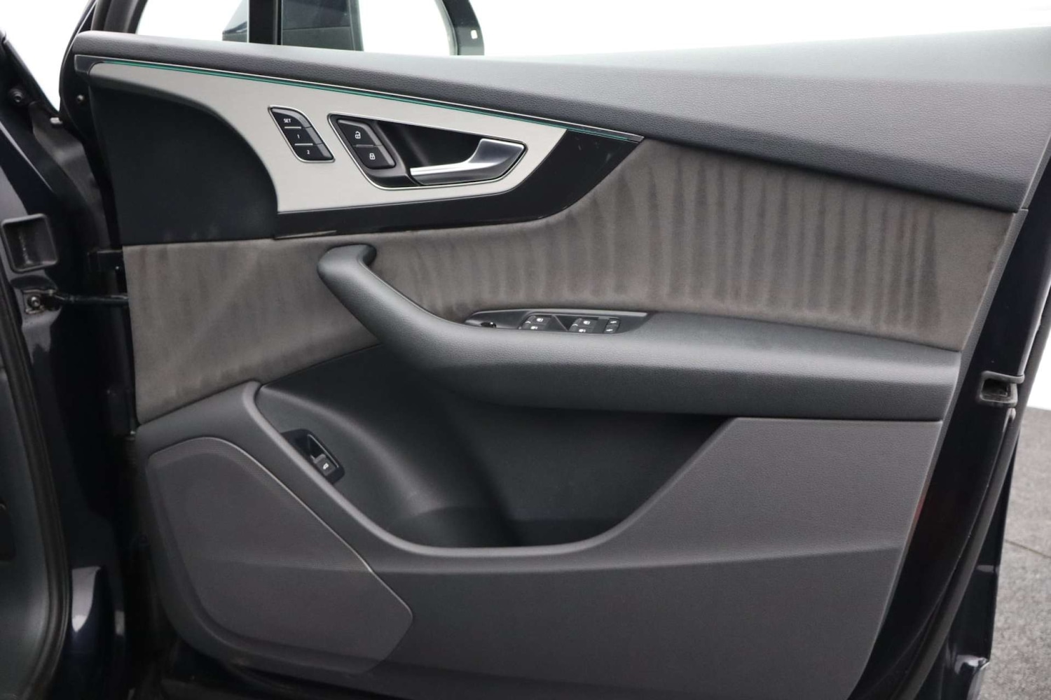 Used Audi Q7 2015 for sale - 77681211: Photo 23