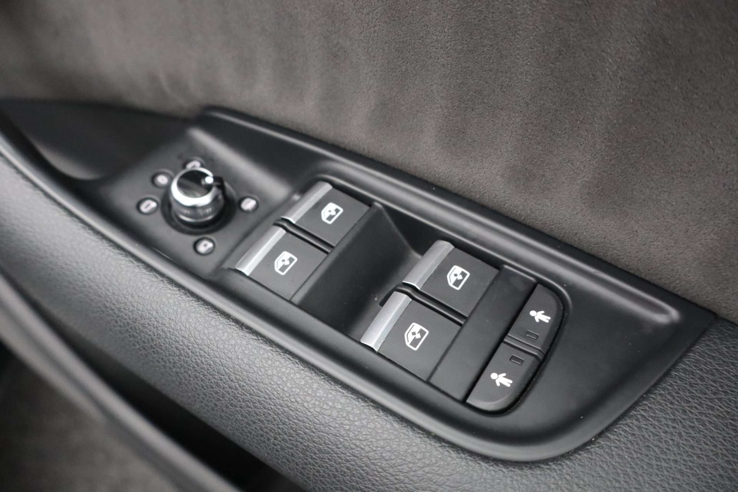 Used Audi Q7 2015 for sale - 77681211: Photo 25