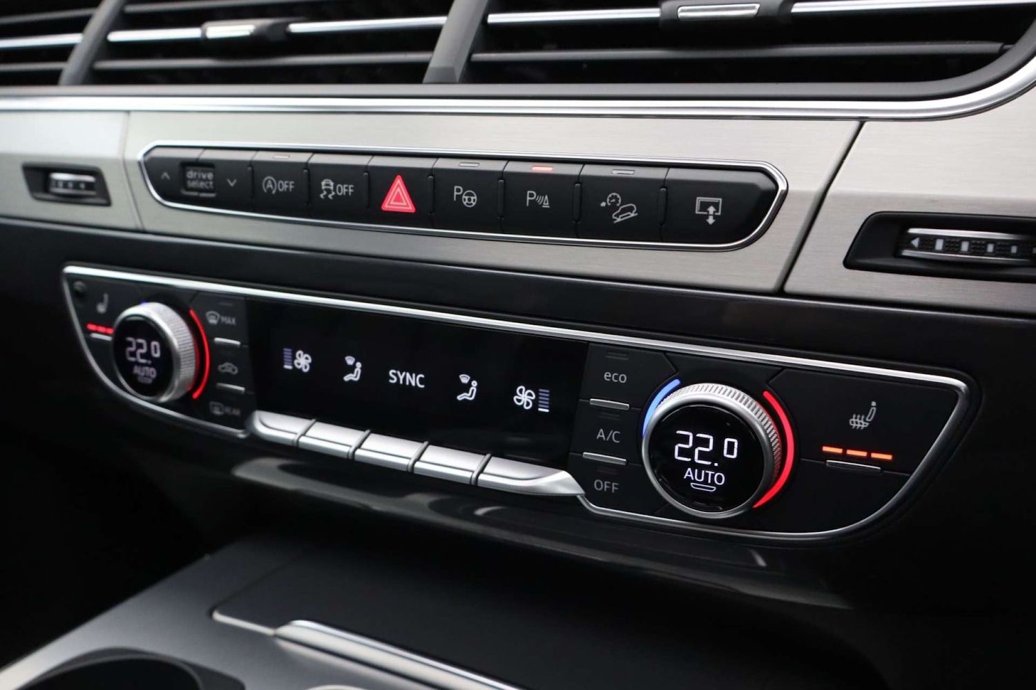 Used Audi Q7 2015 for sale - 77681211: Photo 38