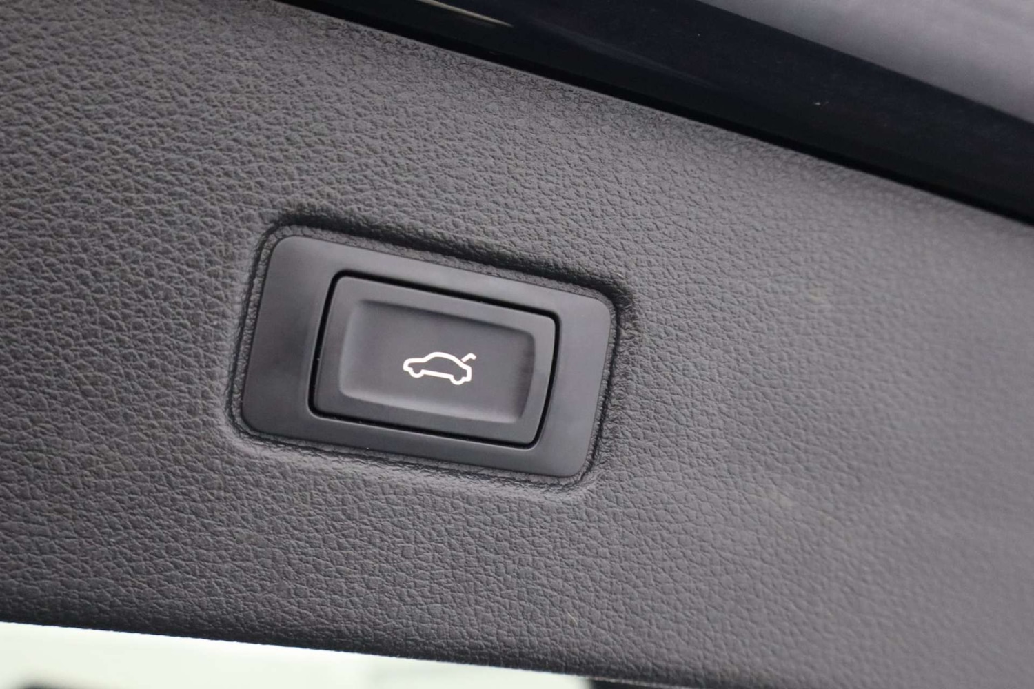 Used Audi Q7 2015 for sale - 77681211: Photo 54