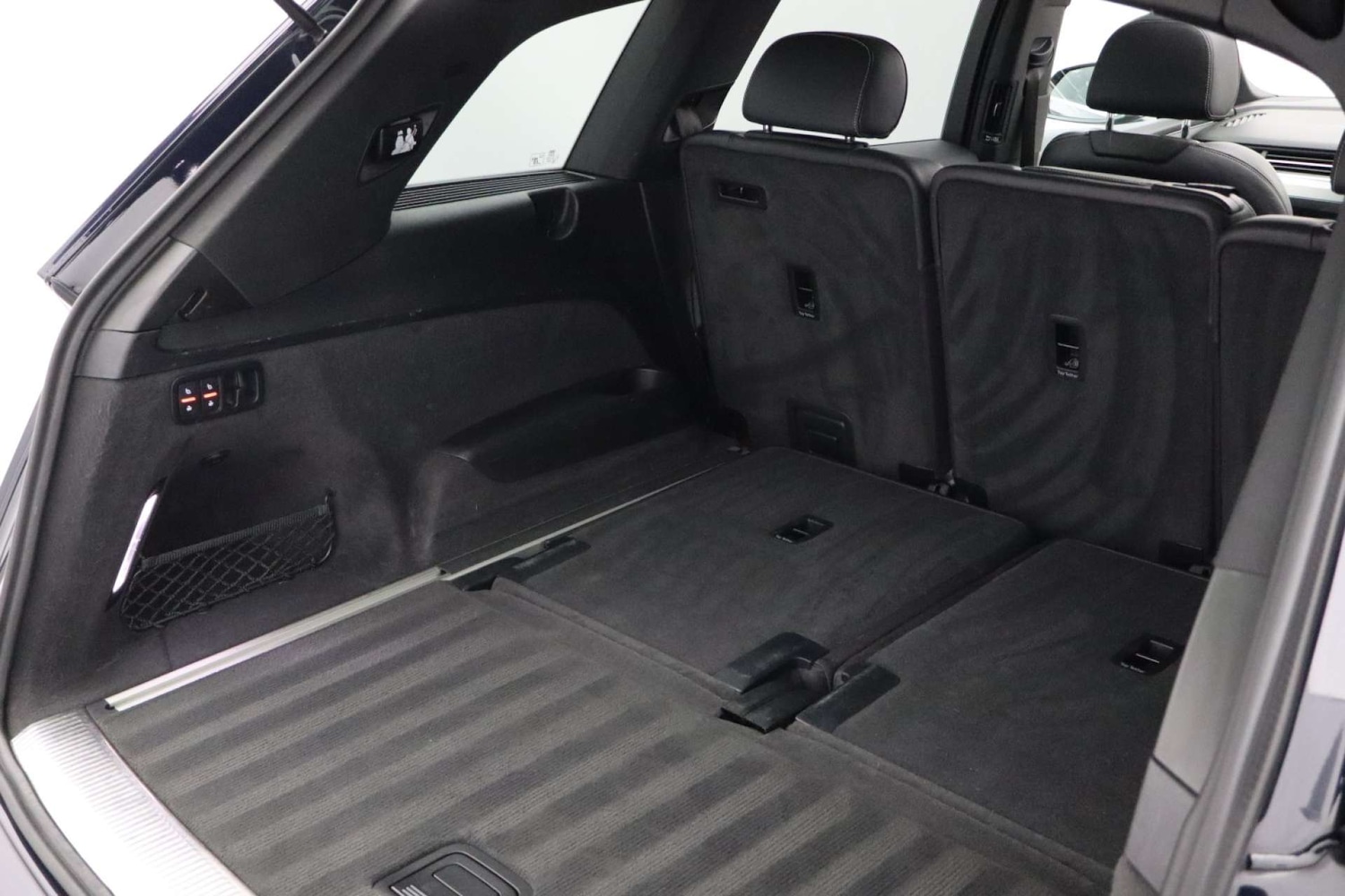 Used Audi Q7 2015 for sale - 77681211: Photo 57