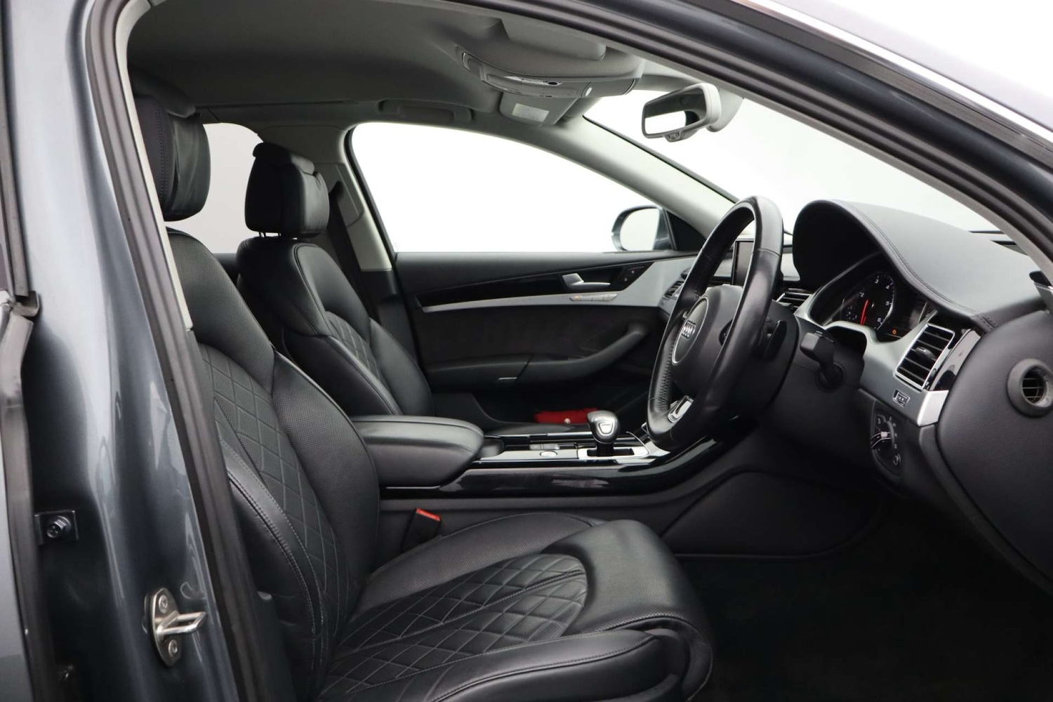 Used Audi A8 2016 for sale - 76628227: Photo 15