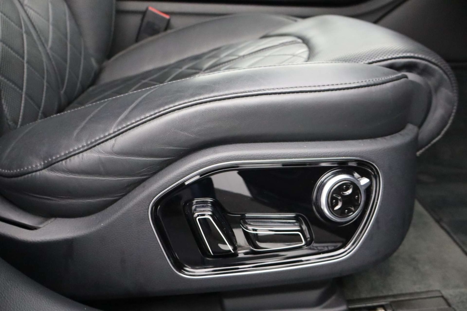 Used Audi A8 2016 for sale - 76628227: Photo 20