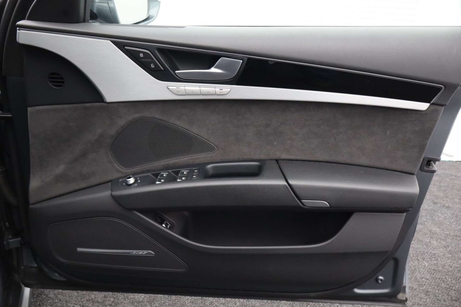 Used Audi A8 2016 for sale - 76628227: Photo 21