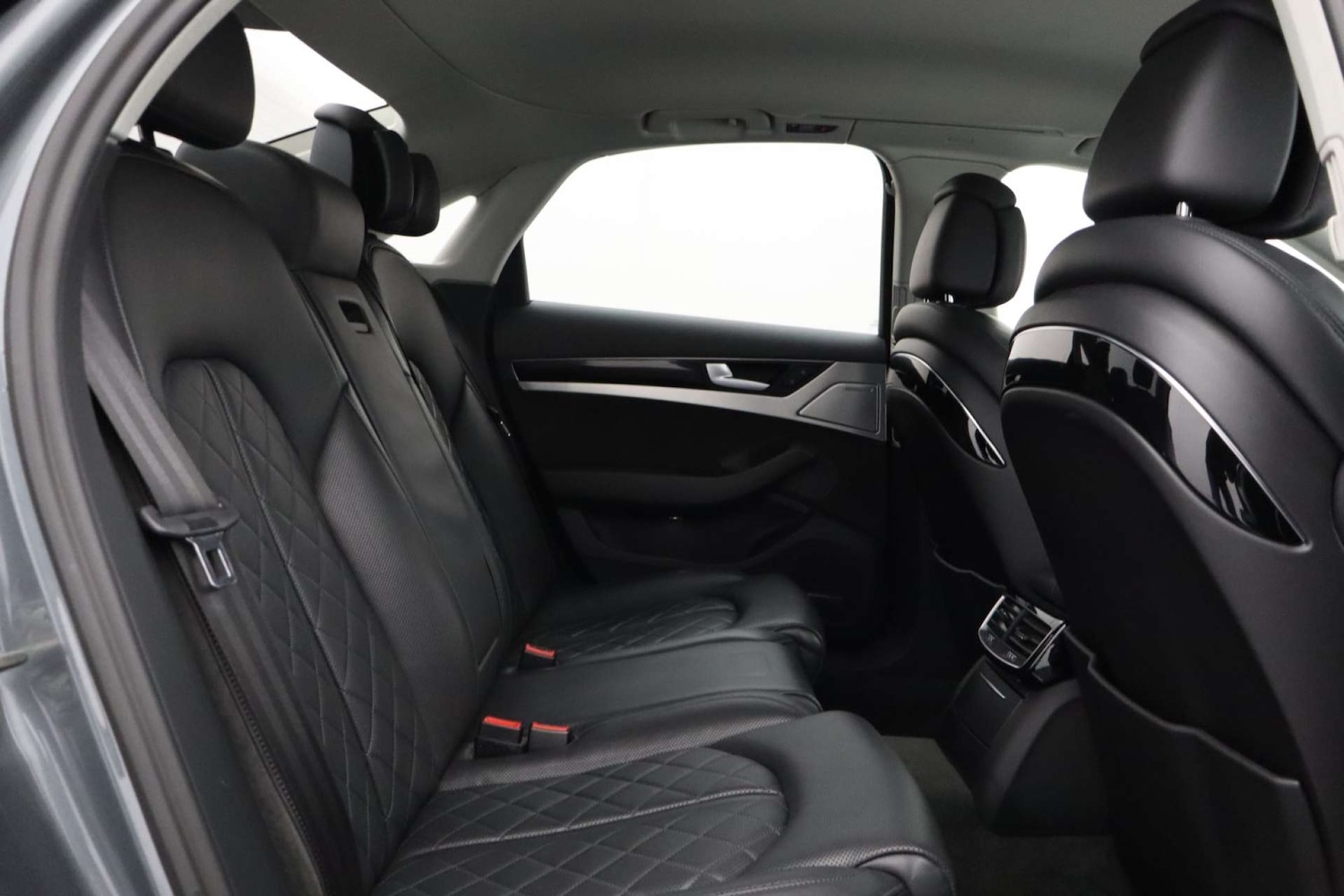 Used Audi A8 2016 for sale - 76628227: Photo 25