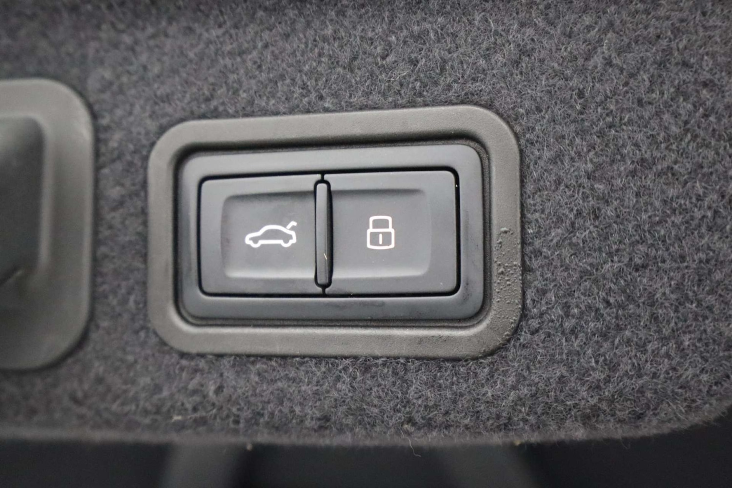 Used Audi A8 2016 for sale - 76628227: Photo 31