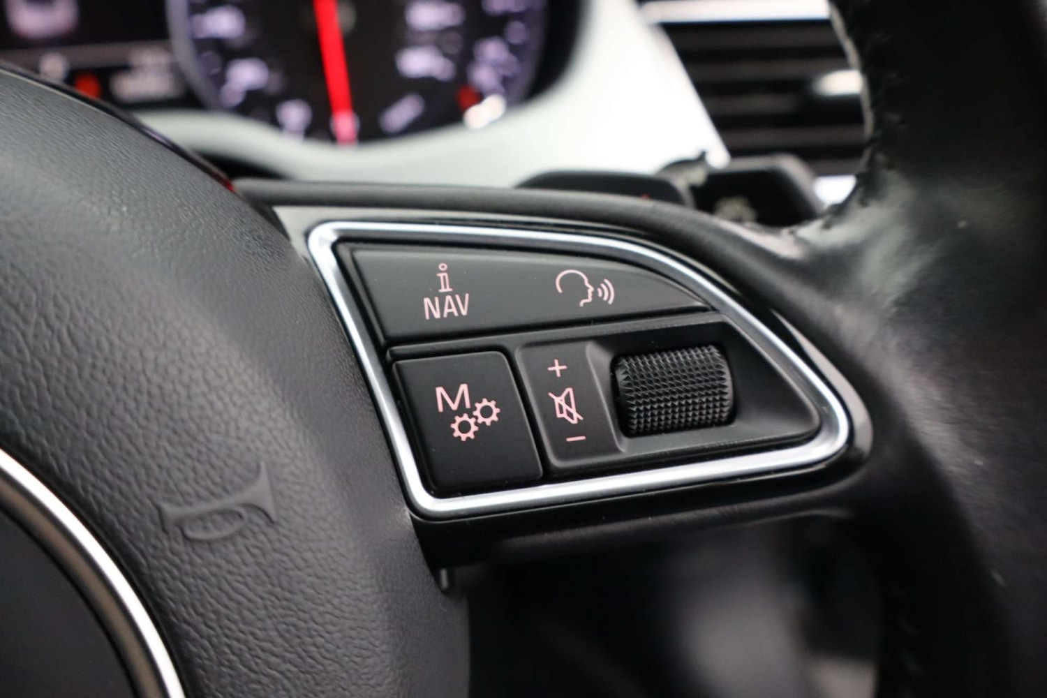 Used Audi A8 2016 for sale - 76628227: Photo 45