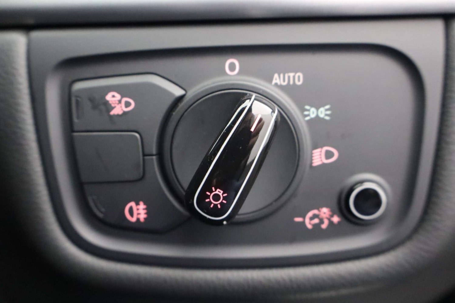 Used Audi A8 2016 for sale - 76628227: Photo 46