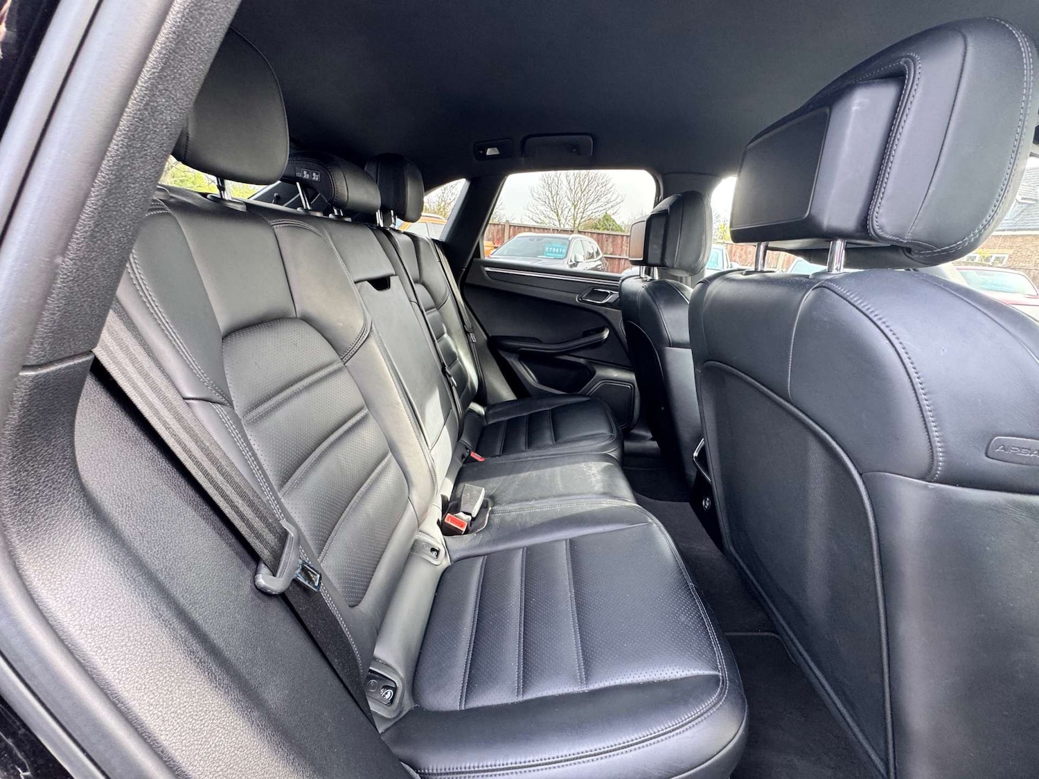 Used Porsche Macan 2018 for sale - 77584000: Photo 10