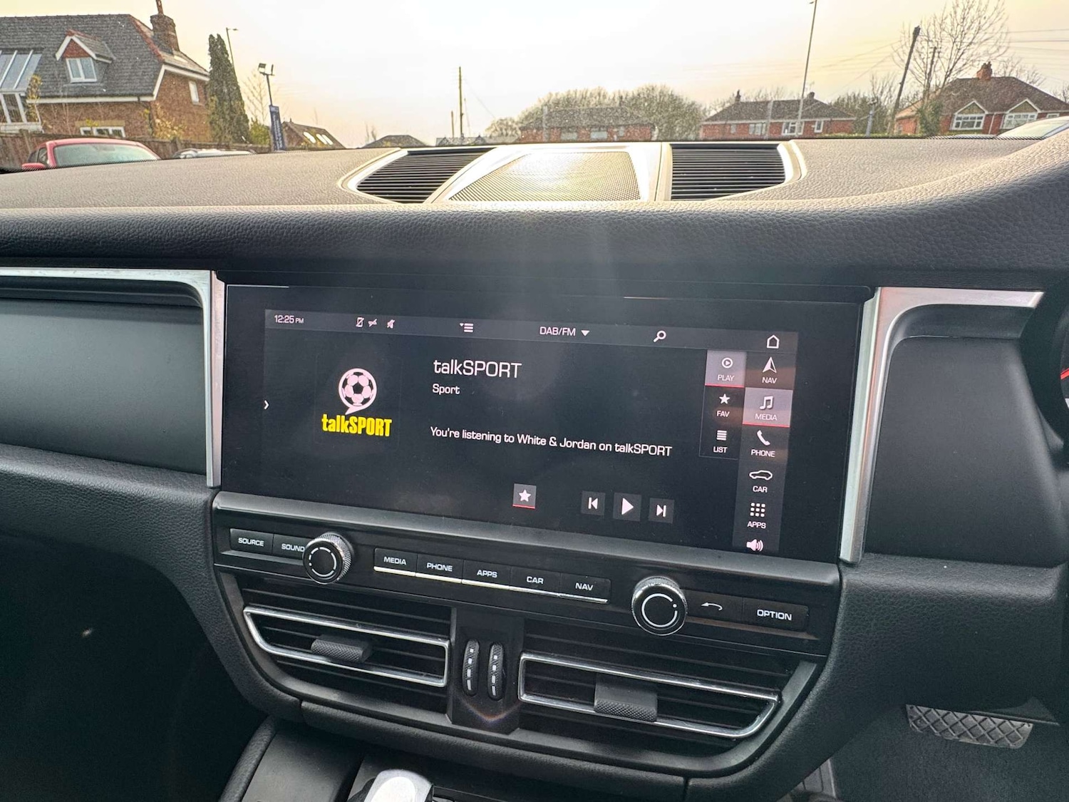 Used Porsche Macan 2018 for sale - 77584000: Photo 12