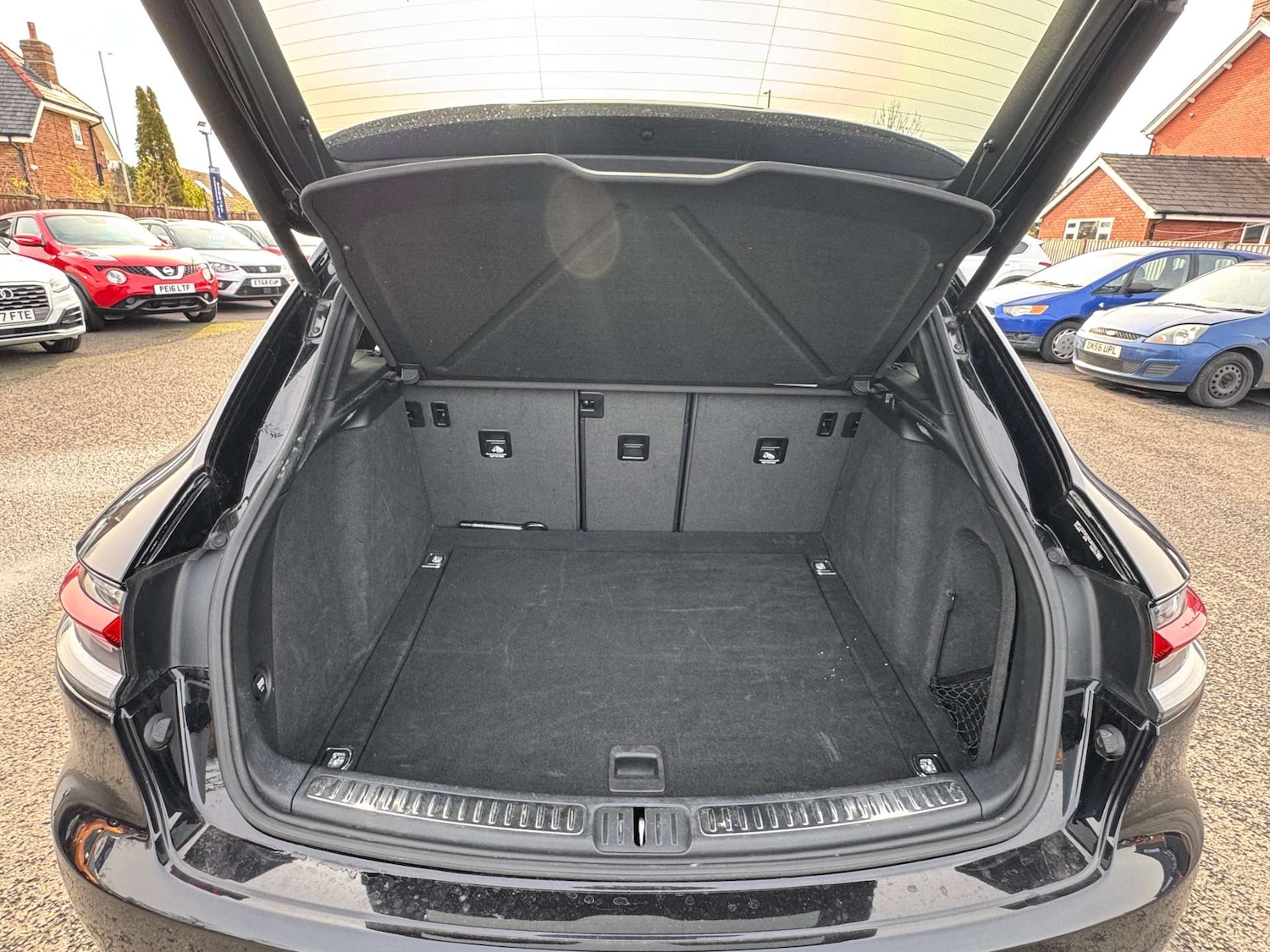 Used Porsche Macan 2018 for sale - 77584000: Photo 14